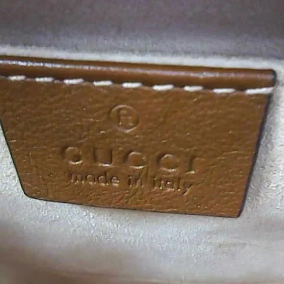 Gucci Bamboo Diana Crossbody - Picture 6 of 11